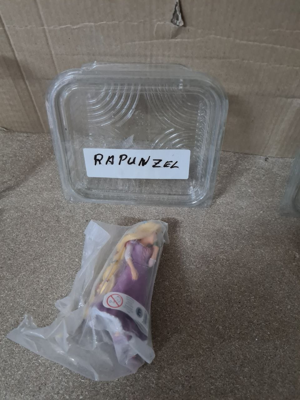 Rapunzel de Pie